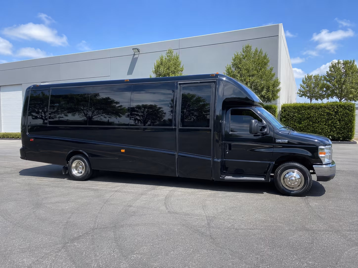 Hillsboro Birthday, Sweet 16, & Quinceañera Party Bus Rentals