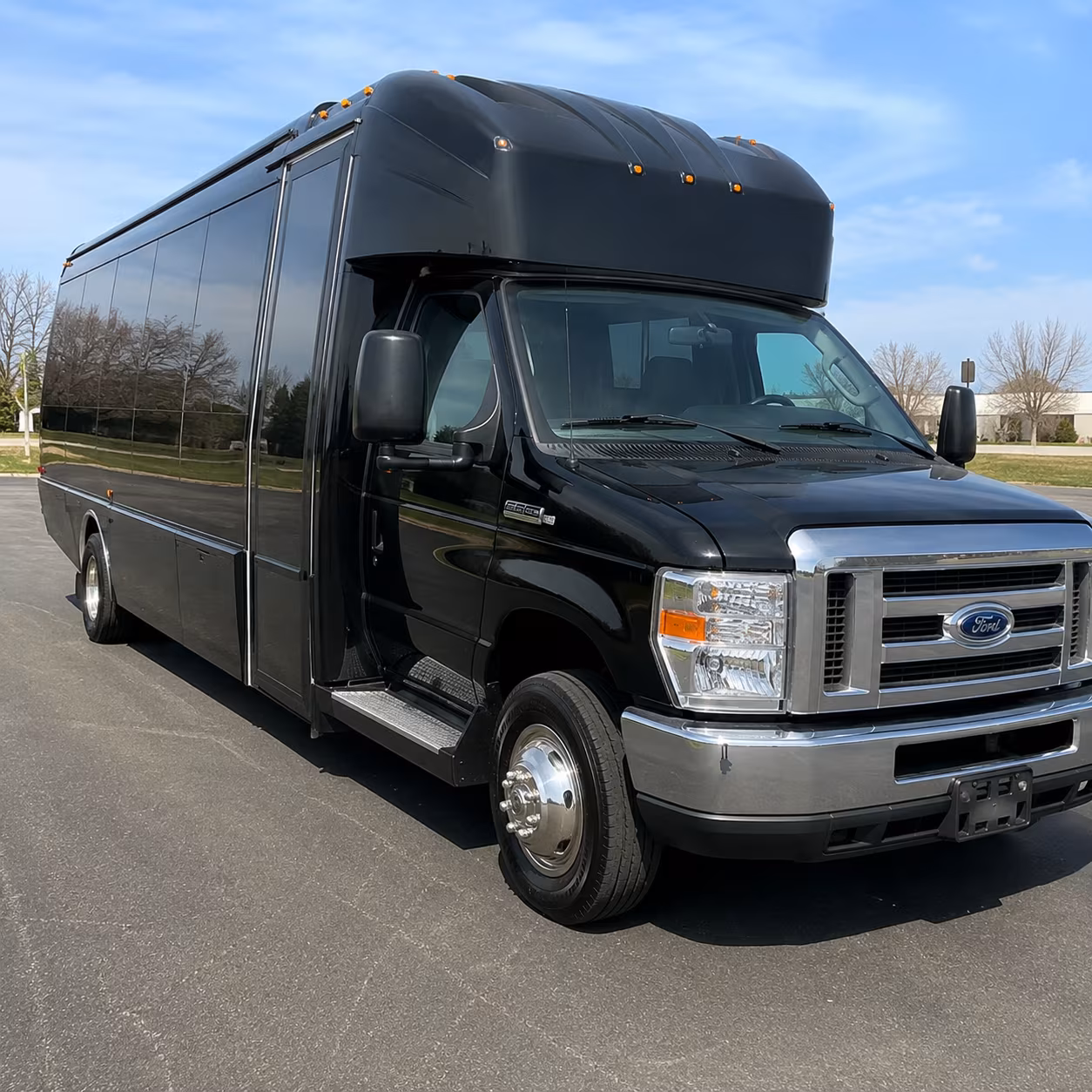 Portland Winery Tour & Pub Crawl Transportation party bus exterior