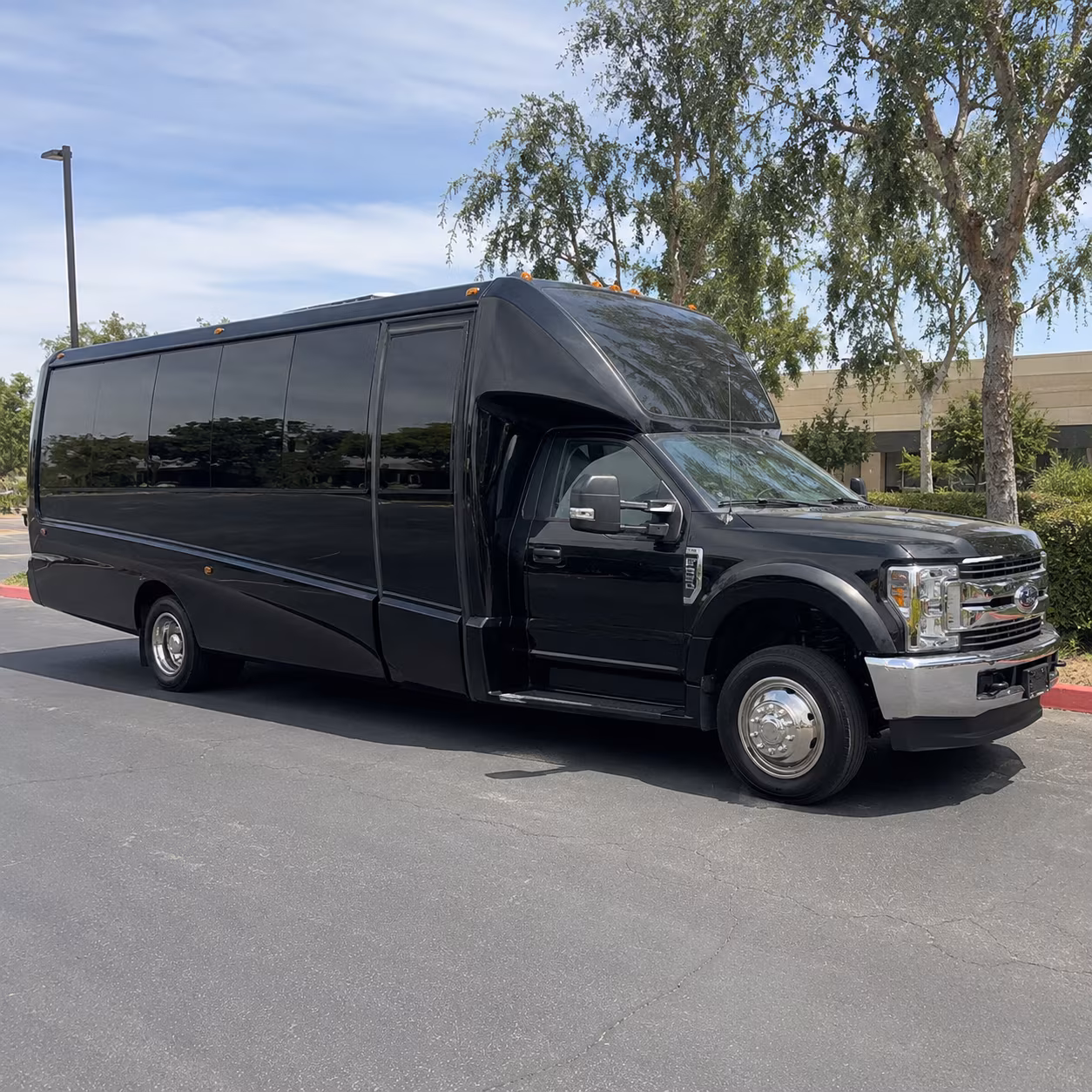 Salem Homecoming & Prom Party Bus Rentals