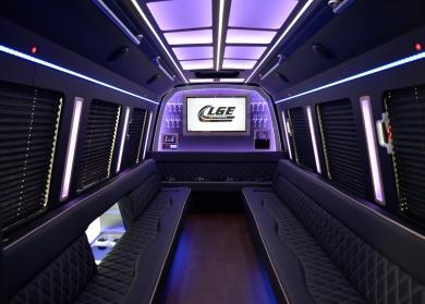 Gresham 18 Passenger Limo Bus Interior
